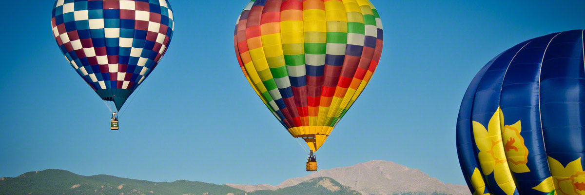 Colorado Balloon Classic Pictures with Pikes Peak