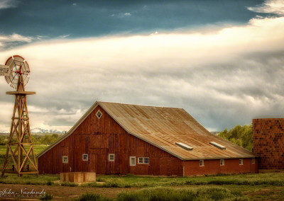 Old Colorado Barn in Parker CO - Pikes Peak in Background