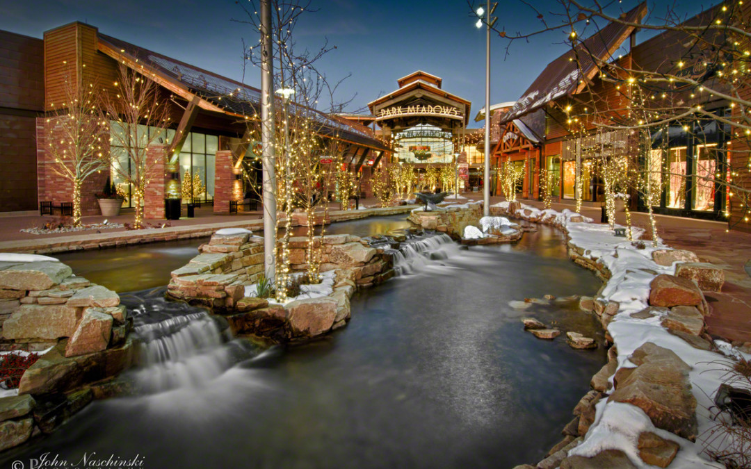 Pictures of Park Meadows Mall at Christmas