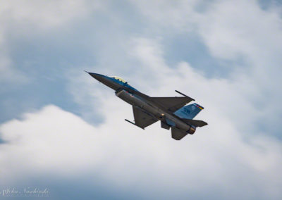 F-16 Viper in Flight - Photo 04