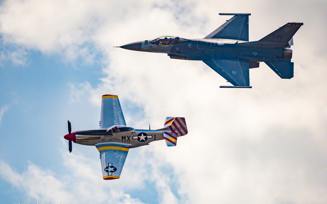 F-16 and P-51 Heritage Flight Photos Colorado Airshow