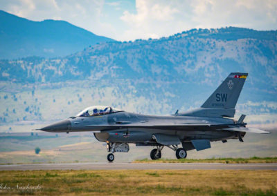 F-16 Viper Taxing on Runway - Photo 22