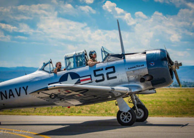 Photo of North American T-6 Texan - Waving to Crowd 38