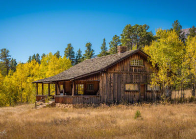 Estes Park Old Wood Country Home Fall Colors 02