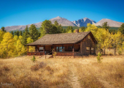 Estes Park Old Wood Country Home Fall Colors & Longs Peak 01