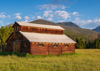 Panoramic Photo of Little Buckaroo Barn and Baker Mountain in Rocky Mountain National Park