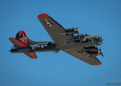 Photo of B-17G Flying Fortress Bomber “Texas Raiders” at the Pikes Peak Airshow